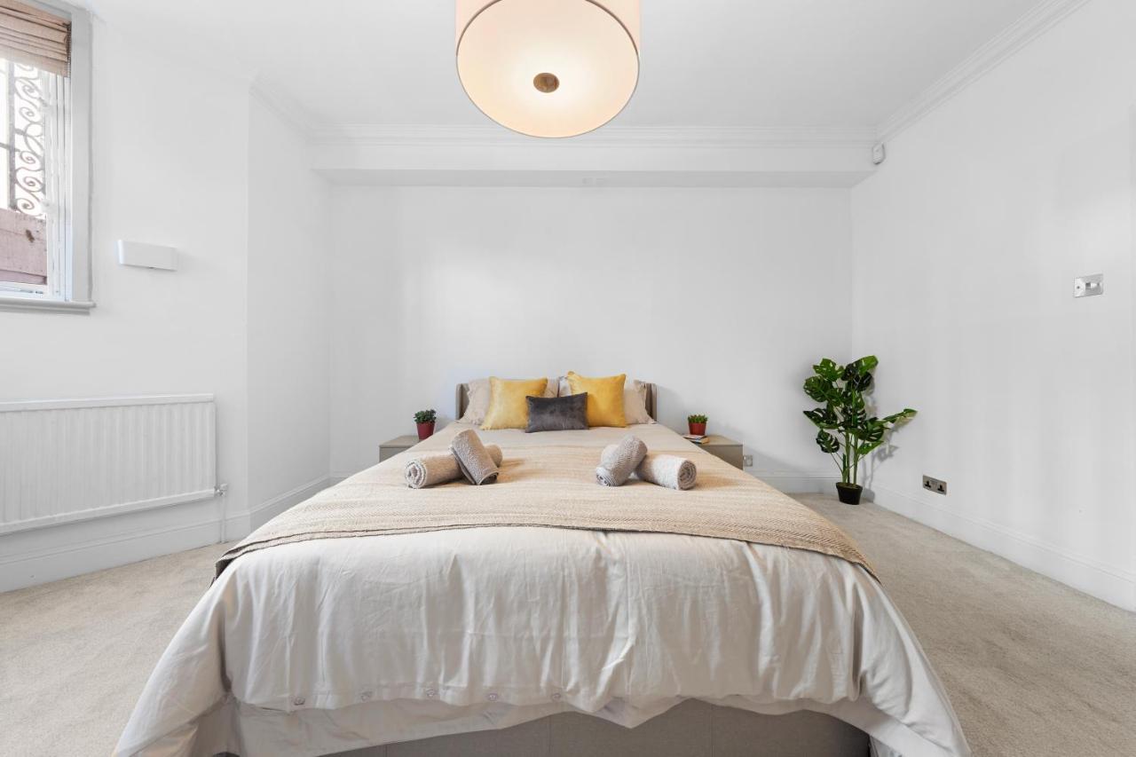 Apartamento Harrods 2 Bed Lux Flat W/Patio Londres Exterior foto