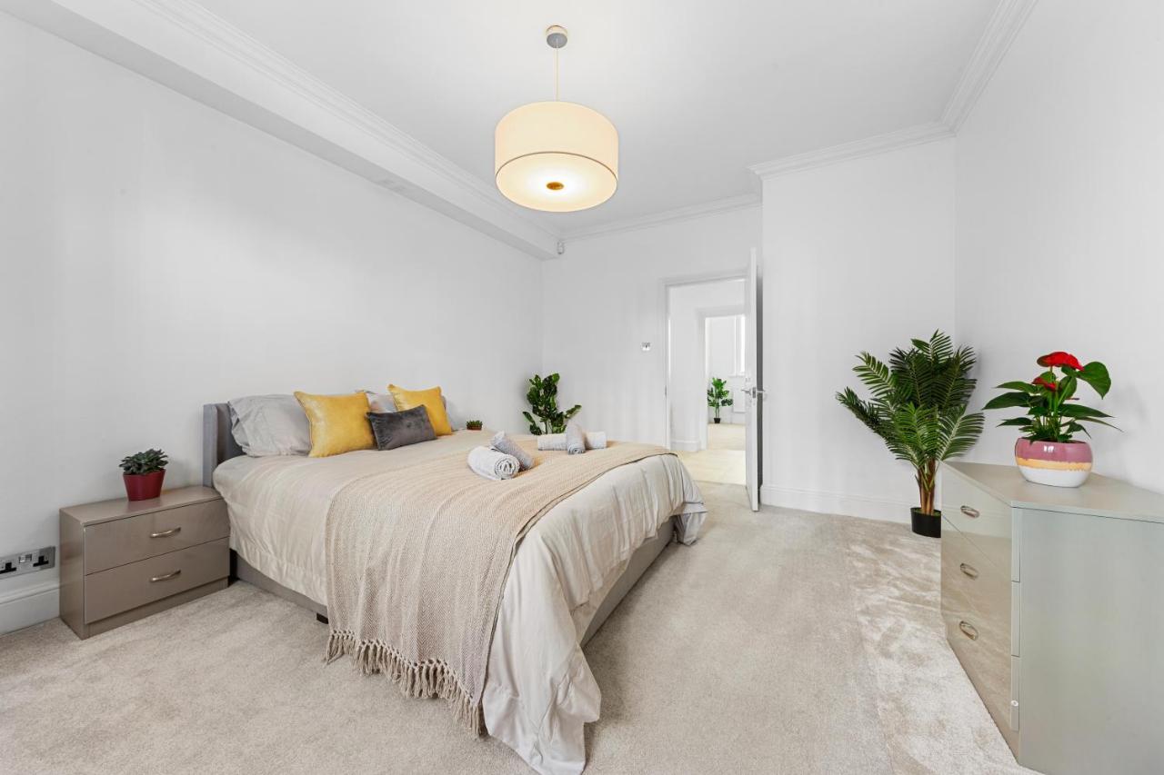 Apartamento Harrods 2 Bed Lux Flat W/Patio Londres Exterior foto