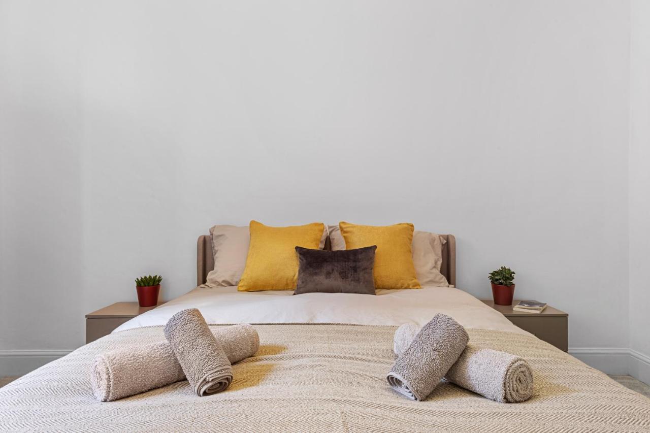 Apartamento Harrods 2 Bed Lux Flat W/Patio Londres Exterior foto